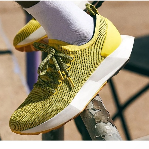 ALLBIRDS Tree FlyersBuoyant yellow Blizzard sole size 10 men - Picture 5 of 13